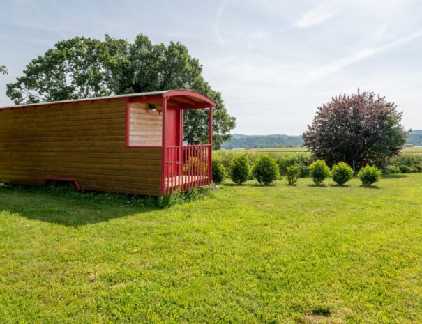 Les roulottes au Domaine de la Cambre - Location de roulotte dans le Gers